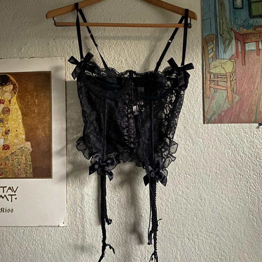 The Vintage Victoria’s Secret Lace Corset - Picture 3 of 12